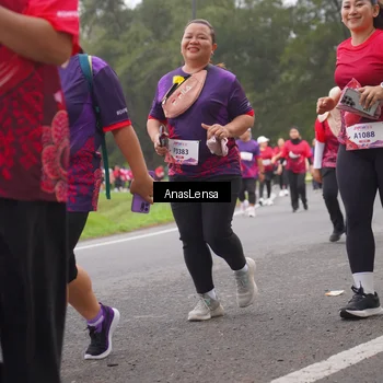 Runner Photo 8433209