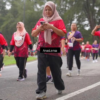 Runner Photo 8433213