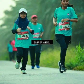 Runner Photo 8433256