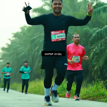 Runner Photo 8433372