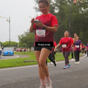 Runner Photo 8433611