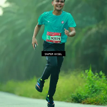 Runner Photo 8433801