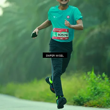 Runner Photo 8433806