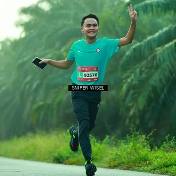 Runner Photo 8433813