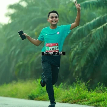 Runner Photo 8433815