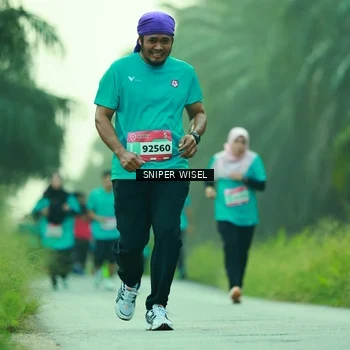 Runner Photo 8433881