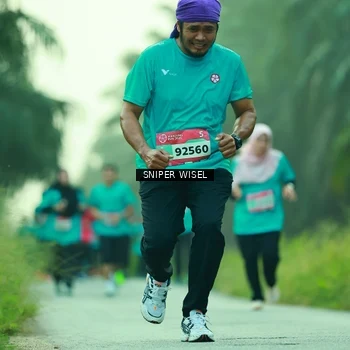 Runner Photo 8433887