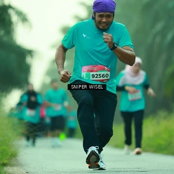 Runner Photo 8433914