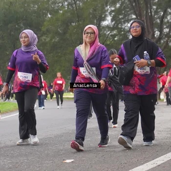 Runner Photo 8433943