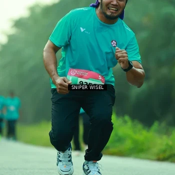 Runner Photo 8433981