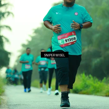 Runner Photo 8434165