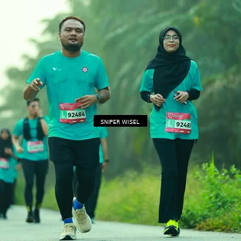 Runner Photo 8434276