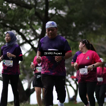 Runner Photo 8434355