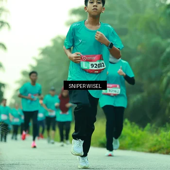 Runner Photo 8434426