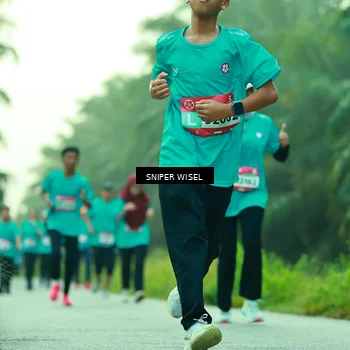 Runner Photo 8434431