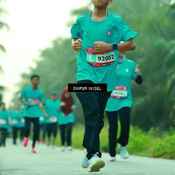 Runner Photo 8434432