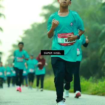 Runner Photo 8434435