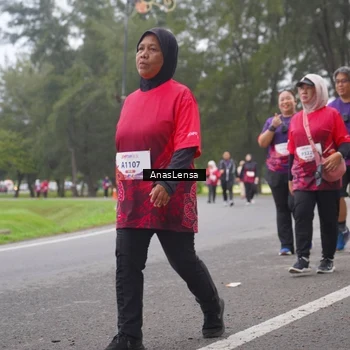 Runner Photo 8434483