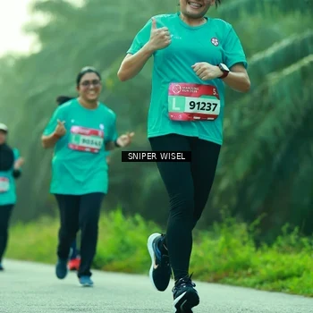 Runner Photo 8434491