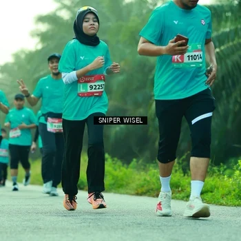 Runner Photo 8434575
