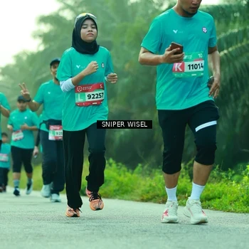 Runner Photo 8434576