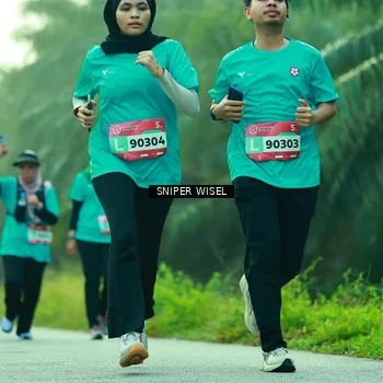 Runner Photo 8434667