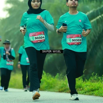 Runner Photo 8434671