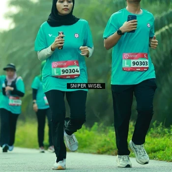 Runner Photo 8434675