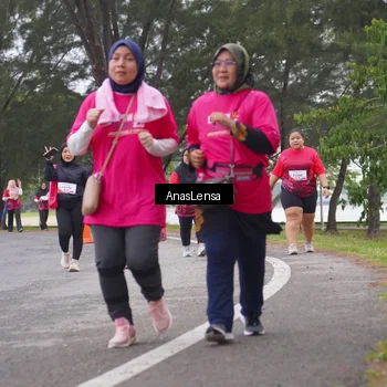 Runner Photo 8434758