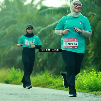 Runner Photo 8435004