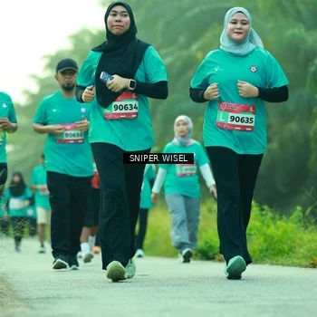 Runner Photo 8435022
