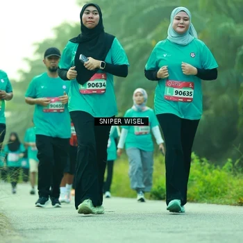 Runner Photo 8435028