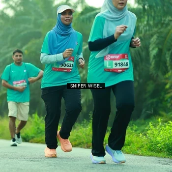 Runner Photo 8435048