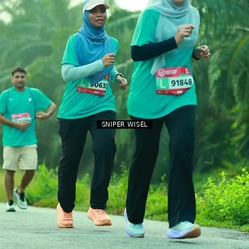 Runner Photo 8435053