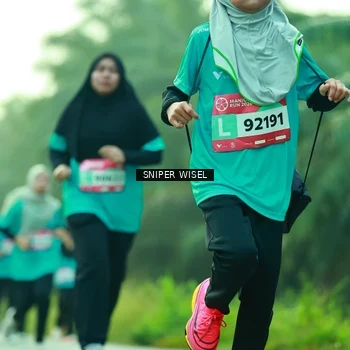 Runner Photo 8435124