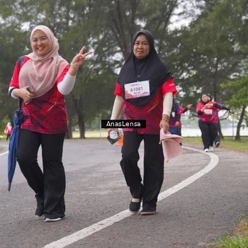 Runner Photo 8435239