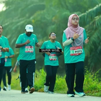 Runner Photo 8435246