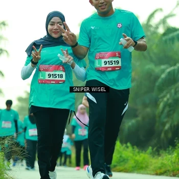 Runner Photo 8435271