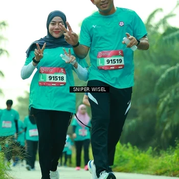 Runner Photo 8435272