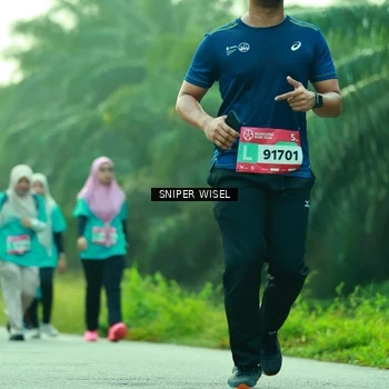Runner Photo 8435301
