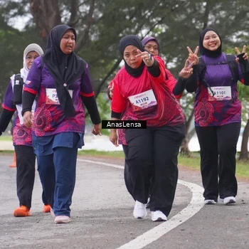 Runner Photo 8435307
