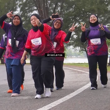 Runner Photo 8435415