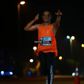 Runner Photo 8435500