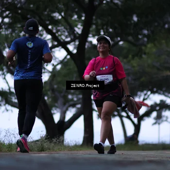 Runner Photo 8435513
