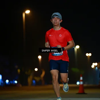 Runner Photo 8435542