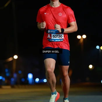 Runner Photo 8435564