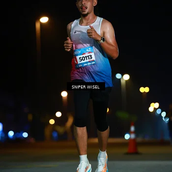 Runner Photo 8435745