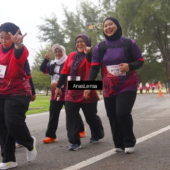 Runner Photo 8435788