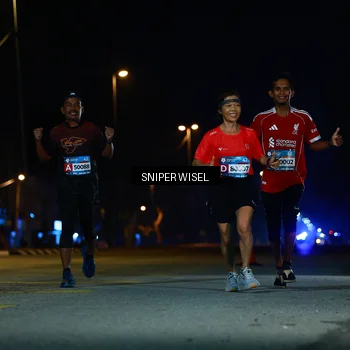 Runner Photo 8435947