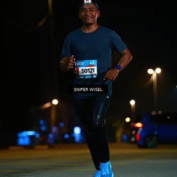 Runner Photo 8436039